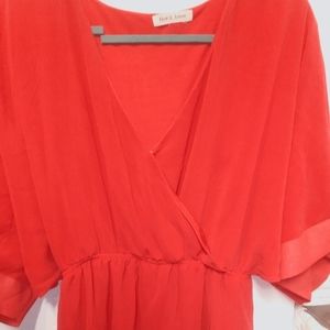 Bow & arrow tunic blouse size large